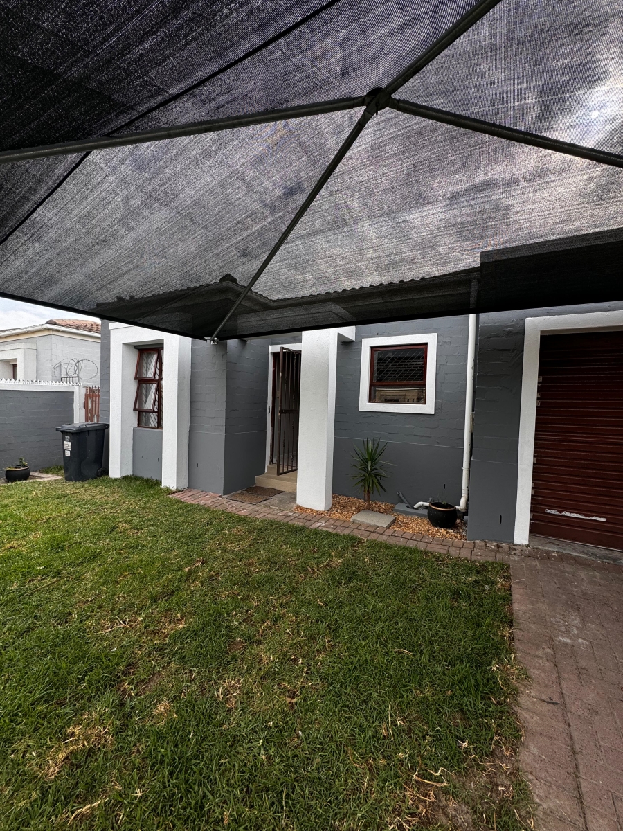 2 Bedroom Property for Sale in Jagtershof Western Cape